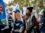 PiS próbuje wygaszać protesty związkowe w kolejnych spółkach i sektorach